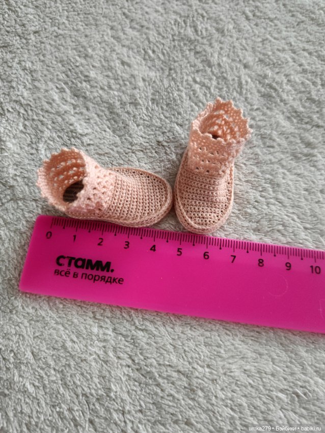 Носочки и сапожки вязанные (фото 4)