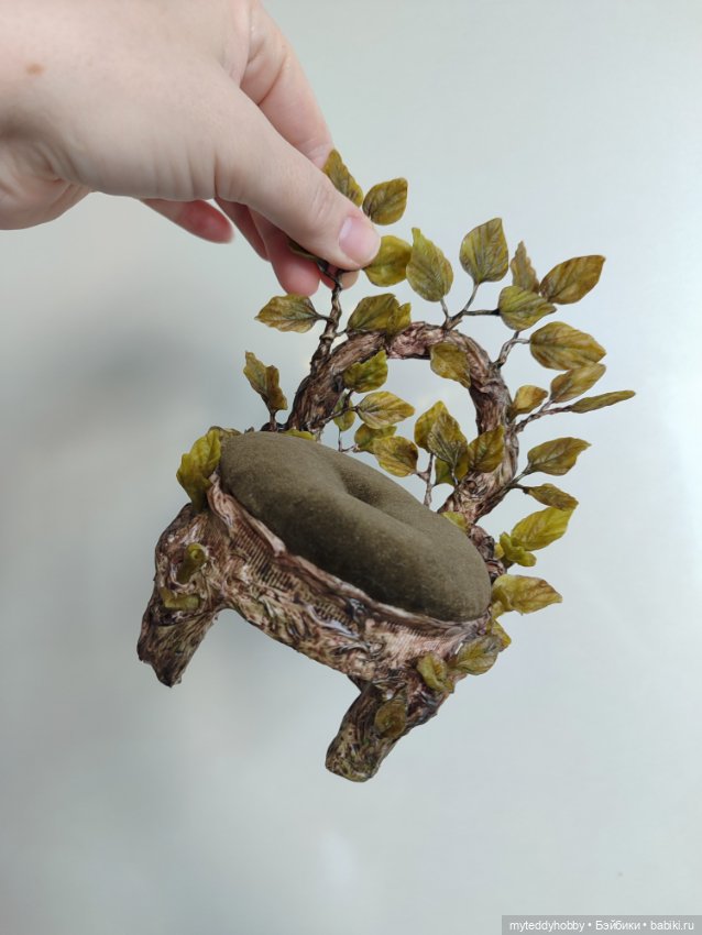 Стульчик, пуфик, кресло для небольших кукол (фото 7)