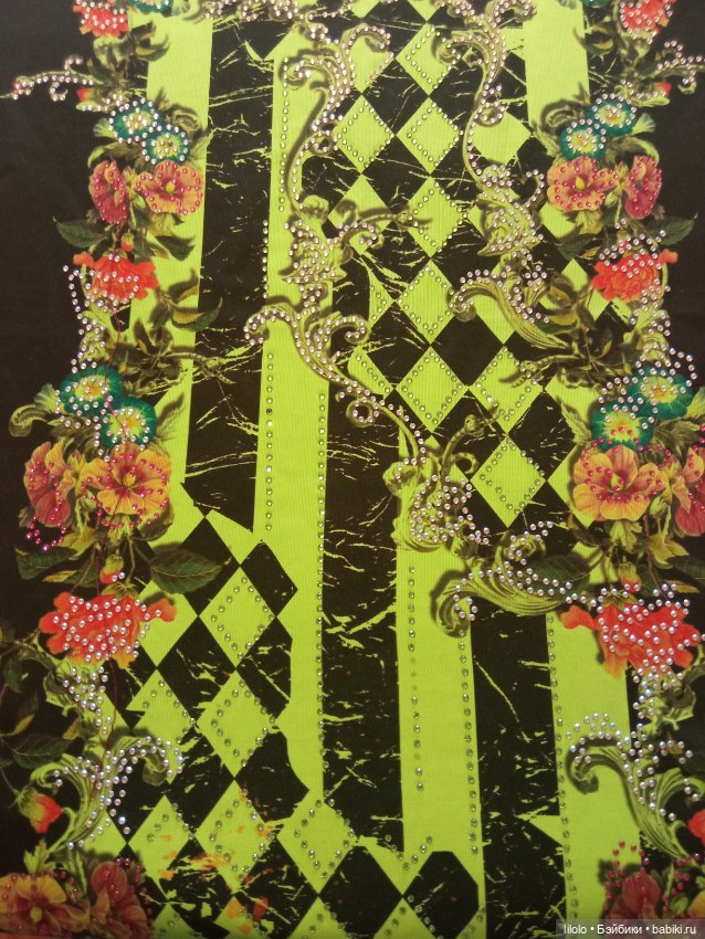 Отрезик ткани с стразами для кукольного рукоделия