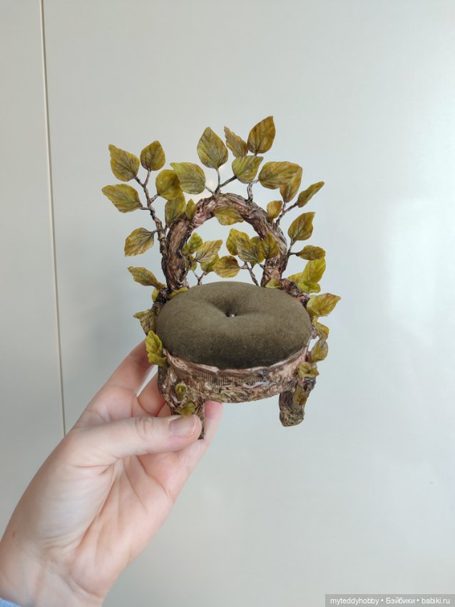 Стульчик, пуфик, кресло для небольших кукол (фото 8)