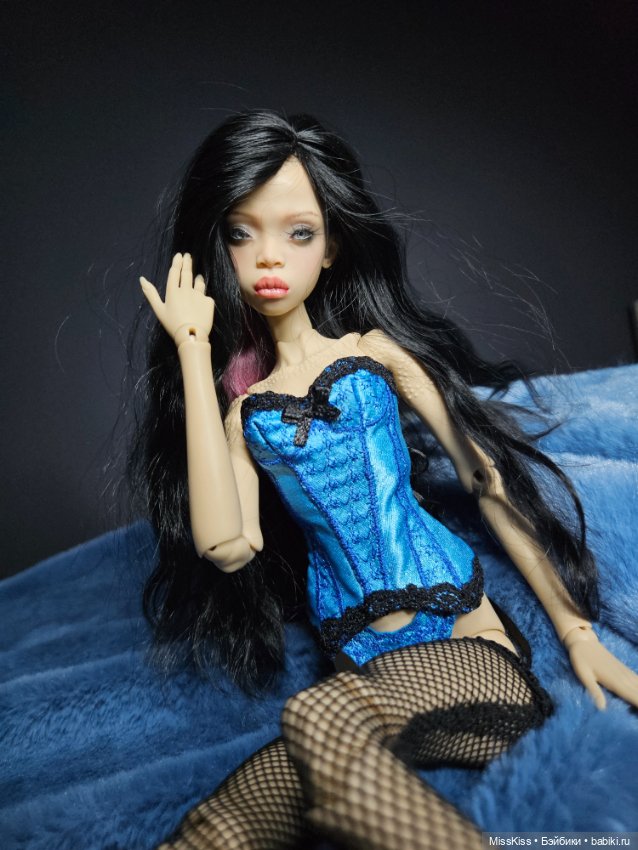 Аутфит для кукол сестёр Поповых (фото 3)