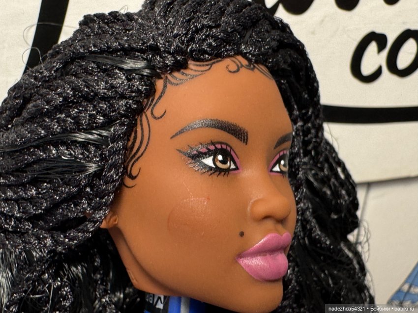 Голова Барби Элль из конструктора №2 (фото 4)