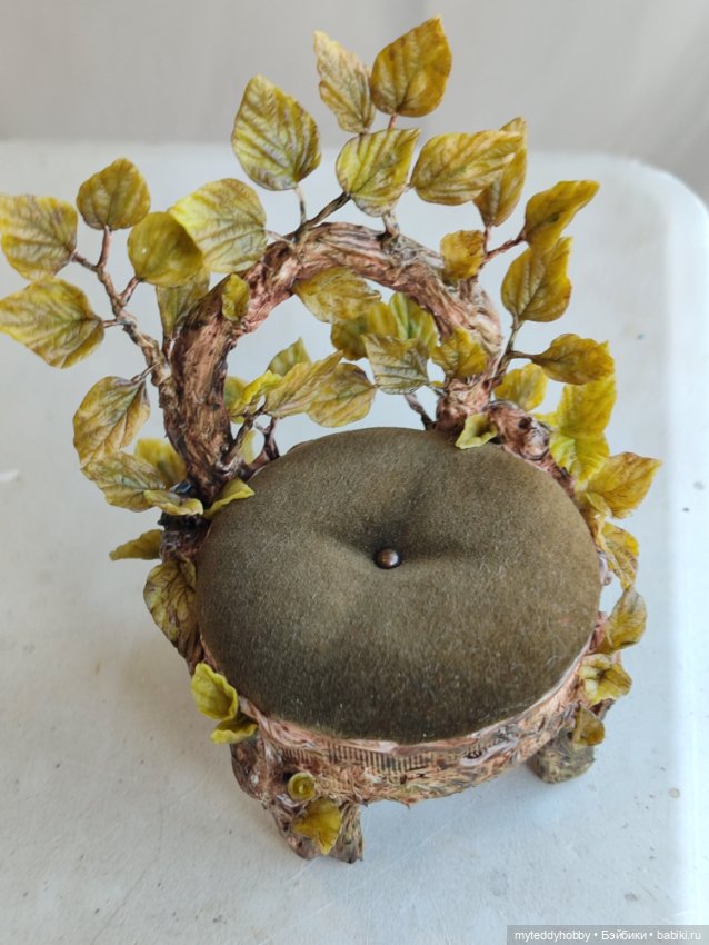 Стульчик, пуфик, кресло для небольших кукол (фото 2)