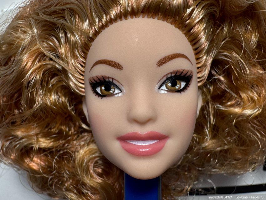 Голова Барби Оливии из конструктора №3 (2) (фото 2)