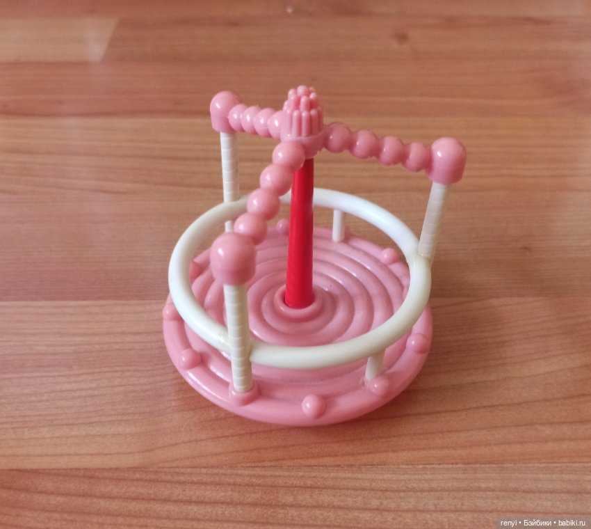 Коляски, кроватки, манеж, карусель для пупсиков