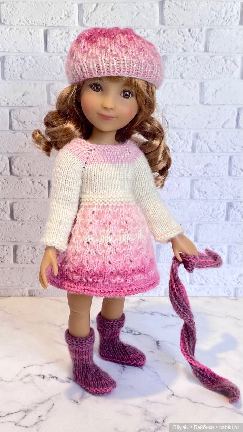 Вязаные наряды на разных кукол (фото 2)