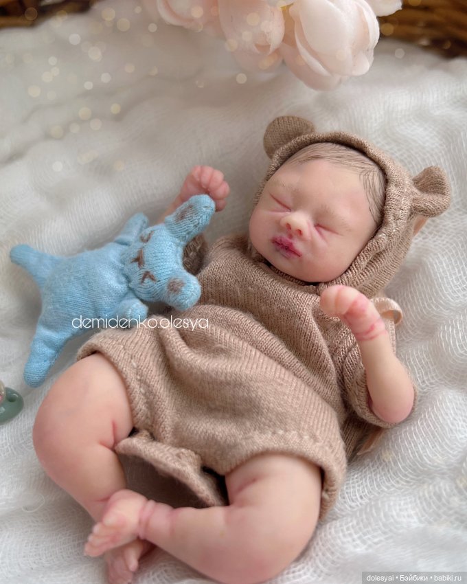 Миниатюрная кукла младенец Коленька (фото 2)