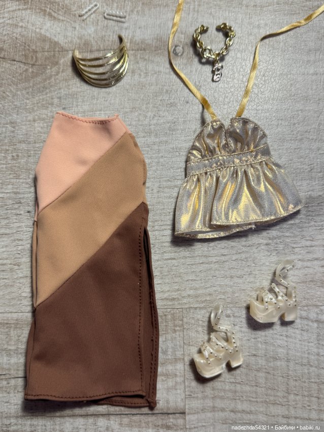 Аутфит из конструктора №1 Барби Анны Лары (3)