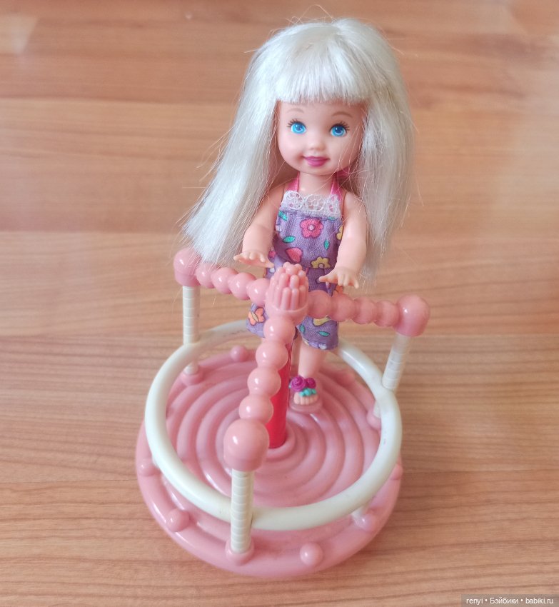 Коляски, кроватки, манеж, карусель для пупсиков (фото 2)