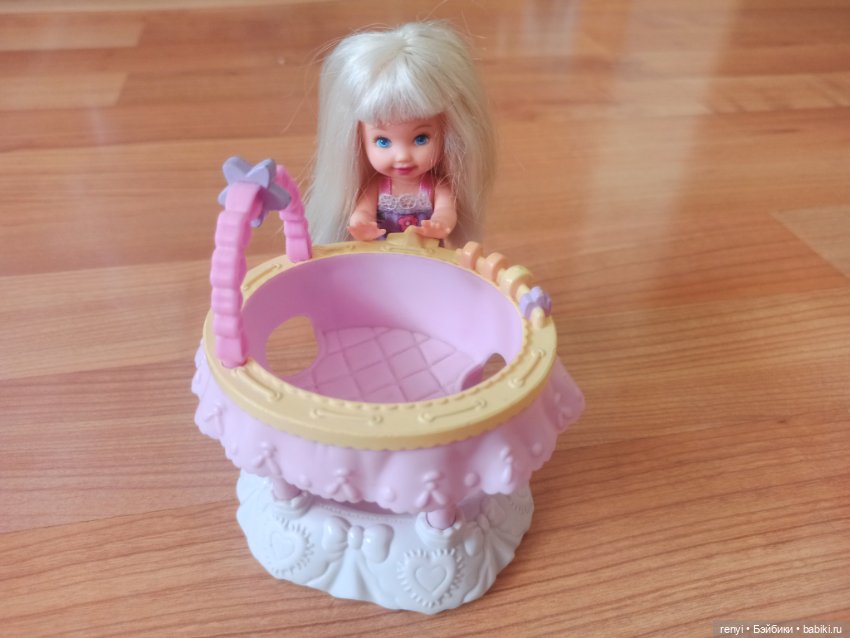 Коляски, кроватки, манеж, карусель для пупсиков (фото 3)
