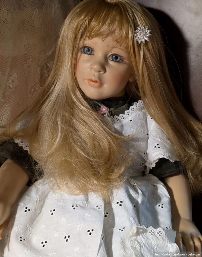 Виниловая кукла из Испании - большая и красивая (фото 4)