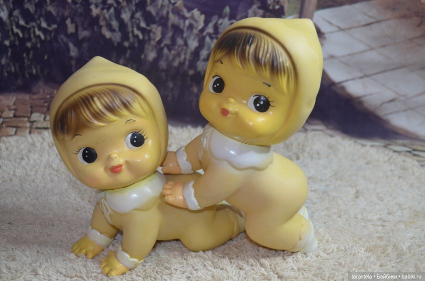 Резиновые малышки близнецы из 60-х (фото 6)
