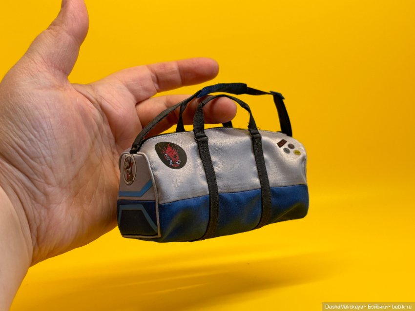 Сумка спортивная Hot Toys (фото 4)