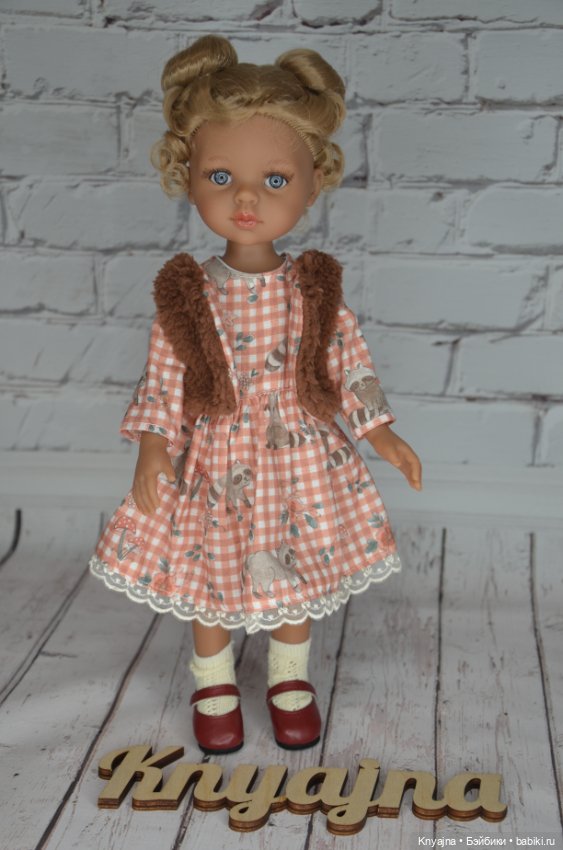 Фирменный аутфит Эммы северянки, Паола Рейна (фото 6)