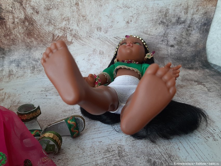 Карла-Нора в образе индианки (фото 3)