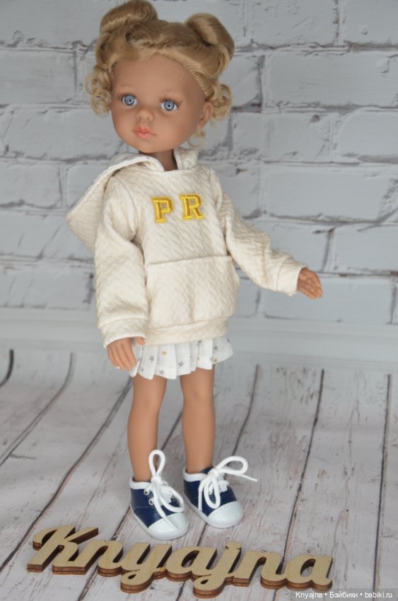 Новый полный аутфит Ньевес от Паола Рейна (фото 3)