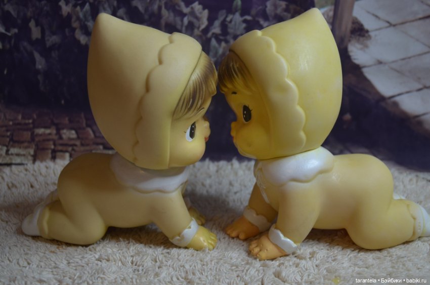 Резиновые малышки близнецы из 60-х (фото 2)