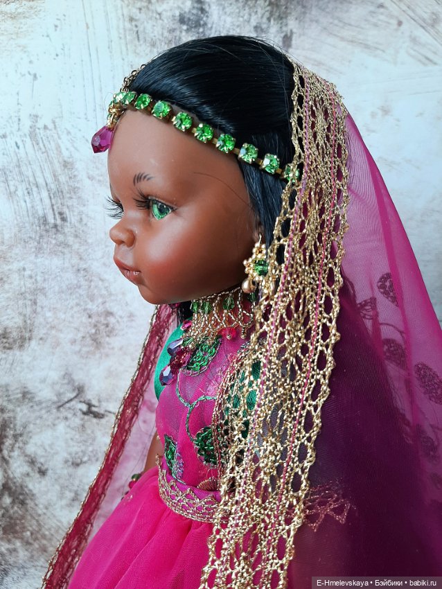 Карла-Нора в образе индианки (фото 2)