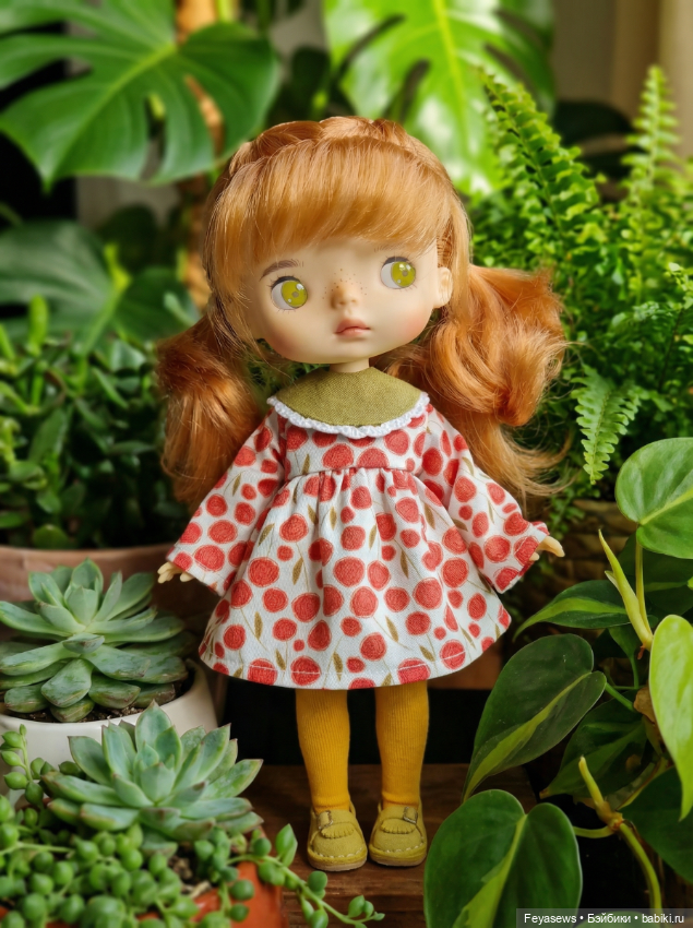 Комплект (платье, воротник, гольфы) для Монст