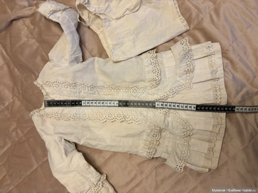 Антикварное платье для куклы