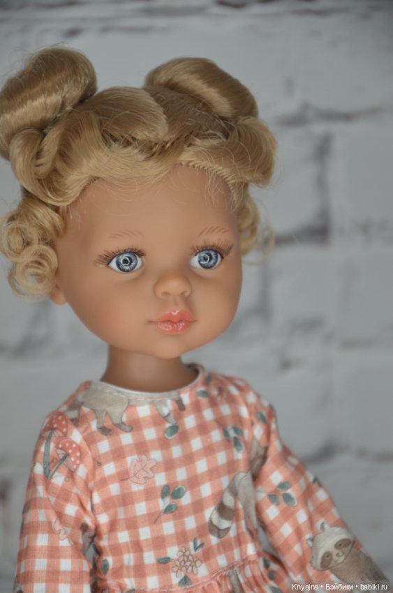 Фирменный аутфит Эммы северянки, Паола Рейна (фото 3)