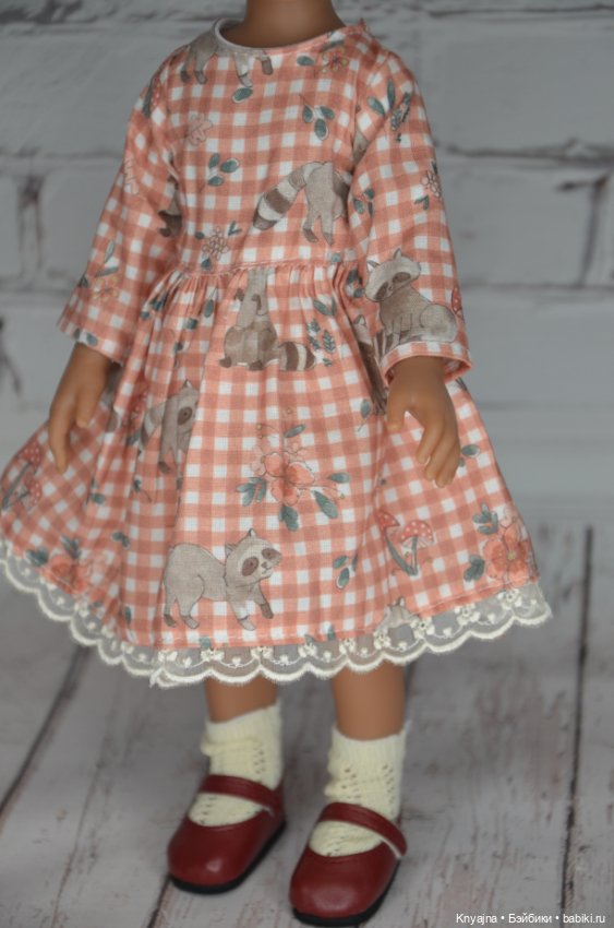 Фирменный аутфит Эммы северянки, Паола Рейна (фото 2)