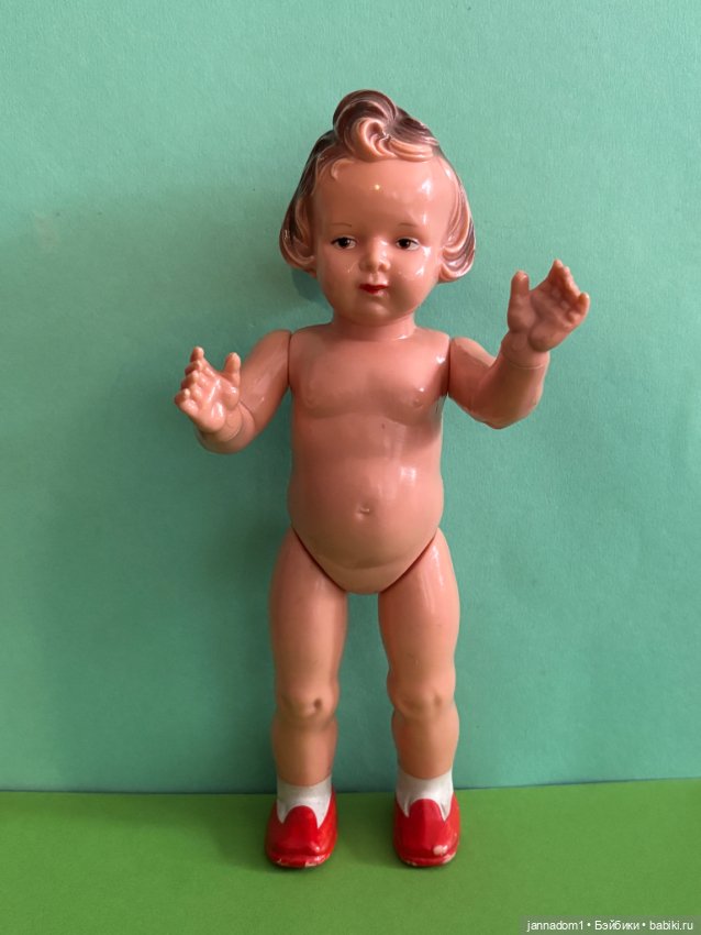 Очаровательная кукла Milon Gehler Mige, карие глазки, высота 22 см (фото 6)