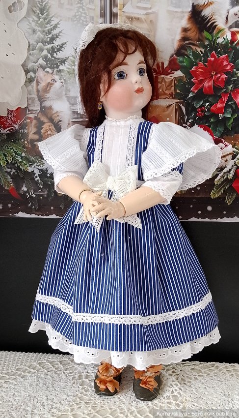 Сатиновое платье для антикварных кукол и реплик ориентировочно на рост 45см (фото 4)