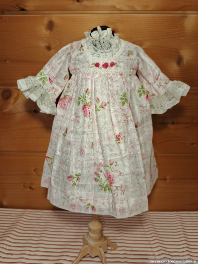 Платье на антикварную или винтажную куклу рост 40 см