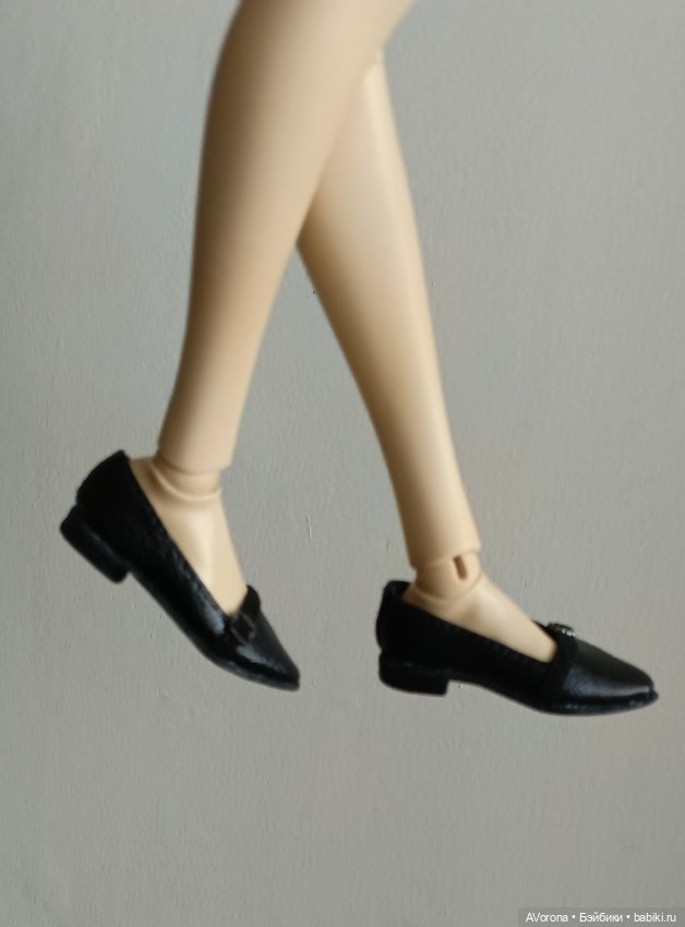 Туфли лодочки из натуральной кожи и замши, полностью чёрные (фото 7)