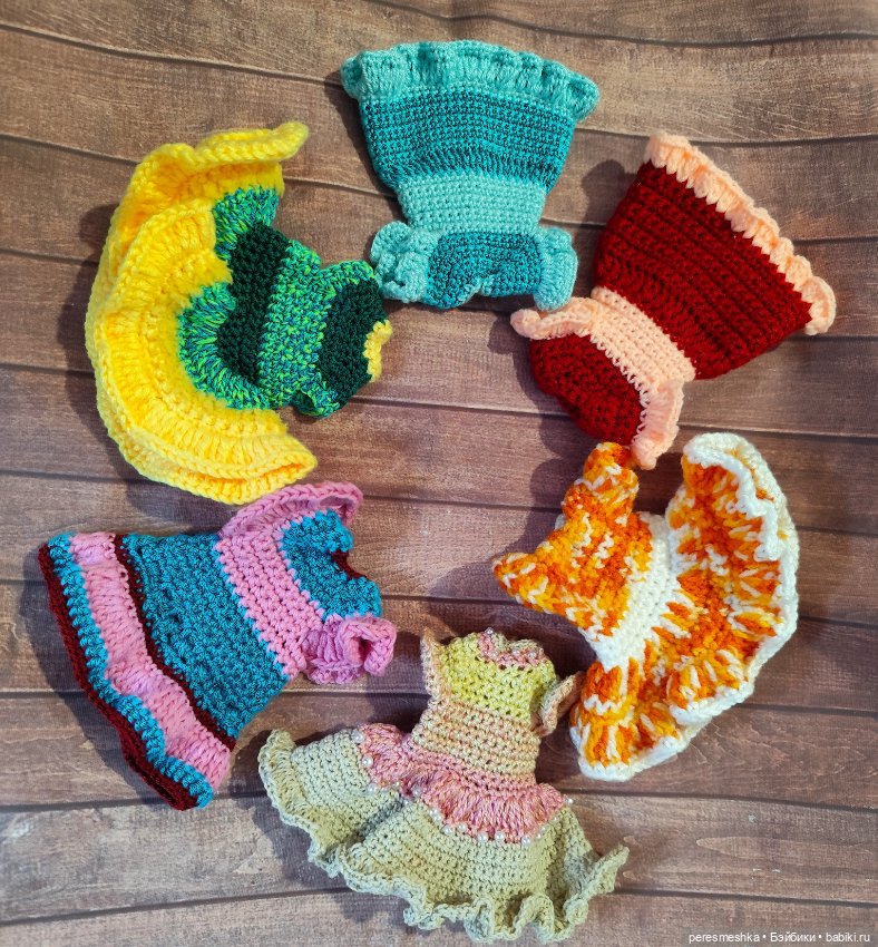 10 платьев для мини Паолки