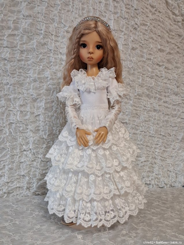 Нарядные платья для кукол Кайе Виггс