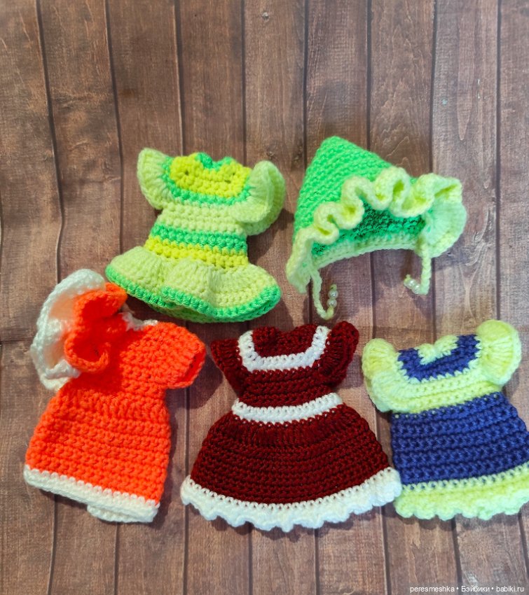 10 платьев для мини Паолки (фото 2)