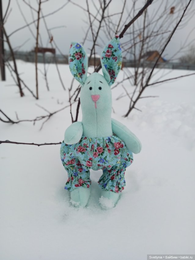 Мятный текстильный зайчик