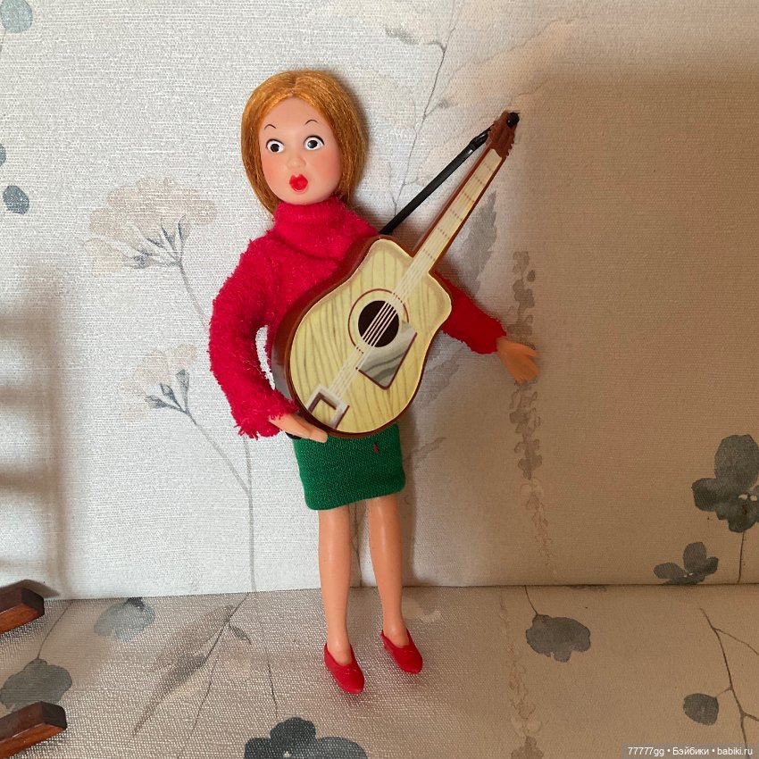 Гибкая гитаристка из прошлого (фото 3)