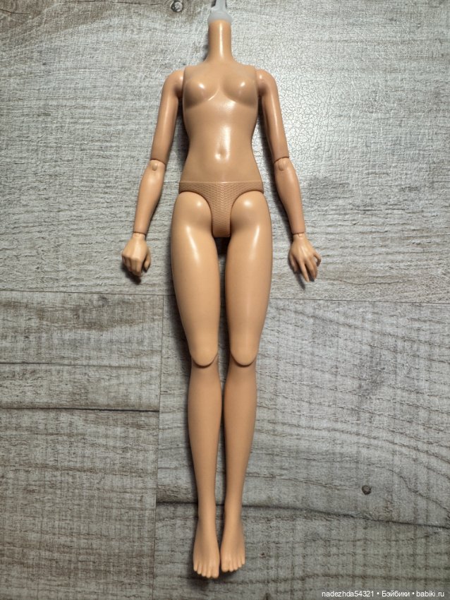 Тело Барби Глинды (розовое платье)