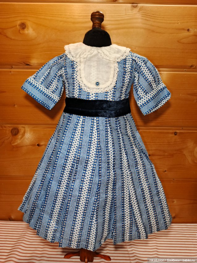 Платье на антикварную или винтажную куклу рост 60-65 см