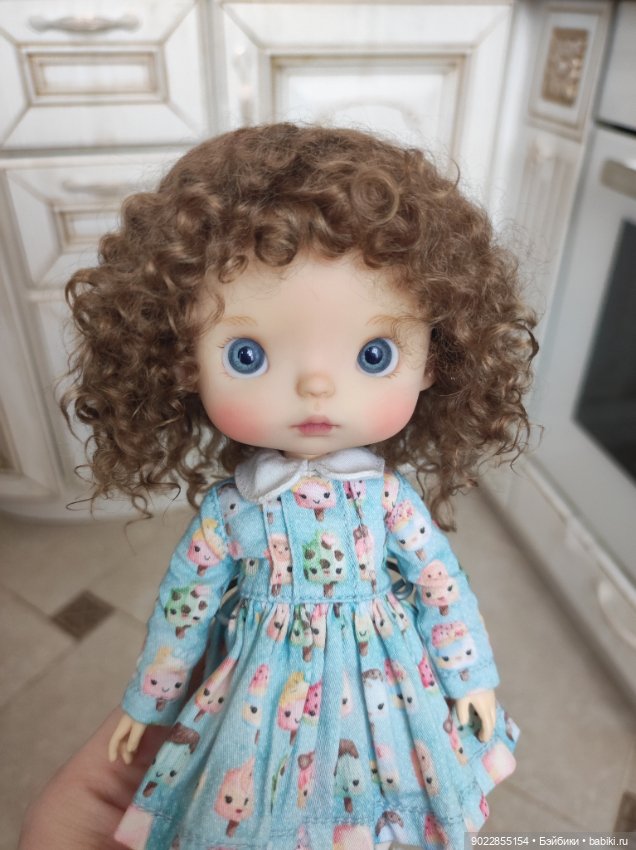 Продам очень красивый паричок из локонов козочки на Монст