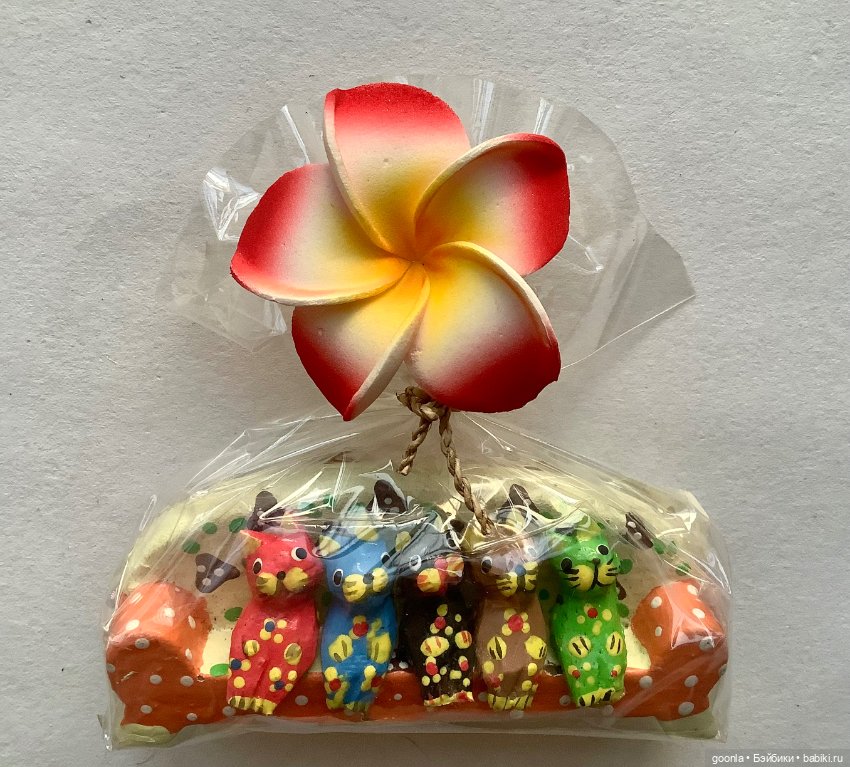 Котики на диване — Статуэтки (фото 2)