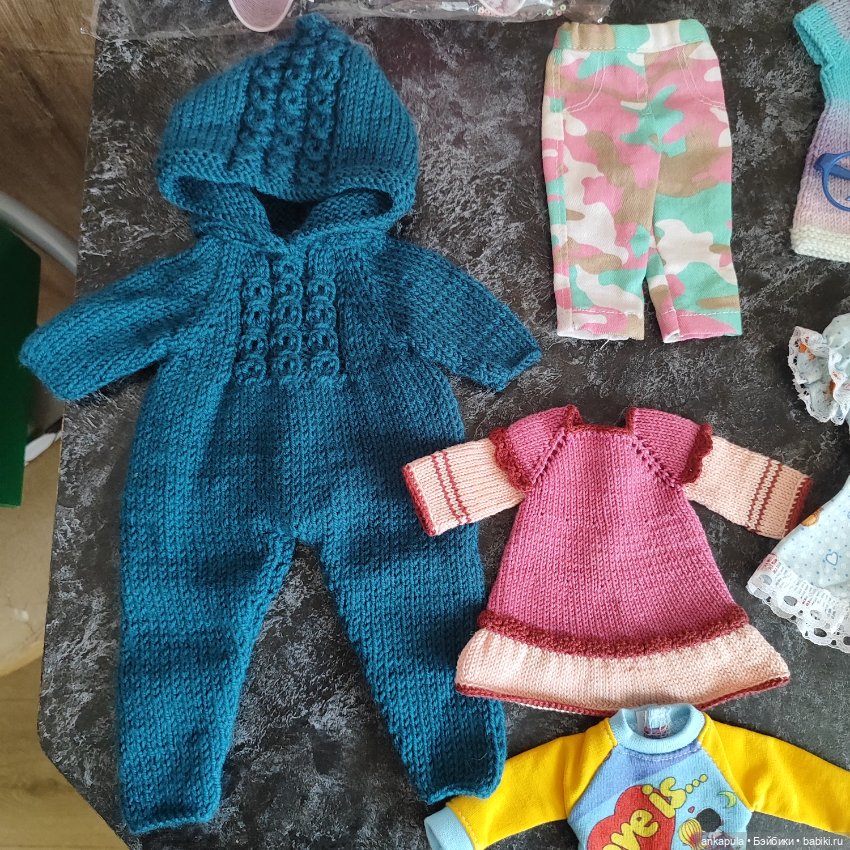 3 лота одежды и лот обуви для паолочек (фото 6)