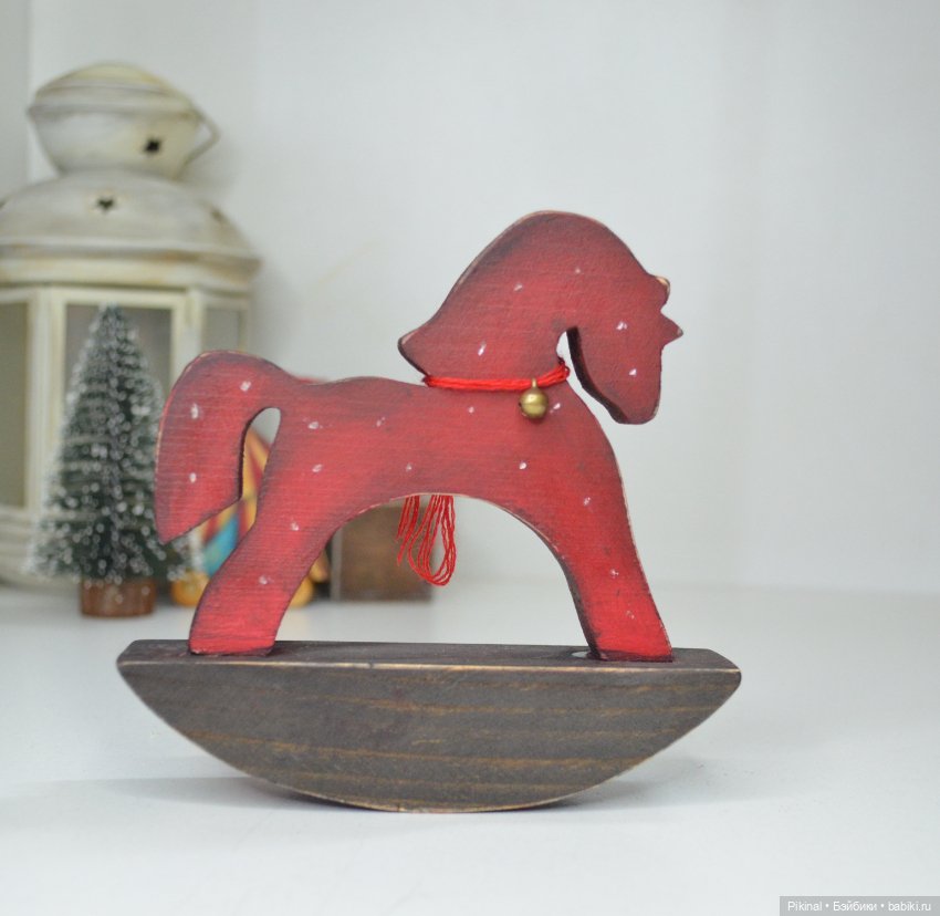 Лошадки деревянные) — Аксессуары для кукольных фотосессий (фото 7)