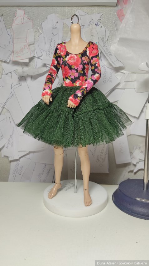 Боди и юбочка для кукол 30-35 см (фото 3)