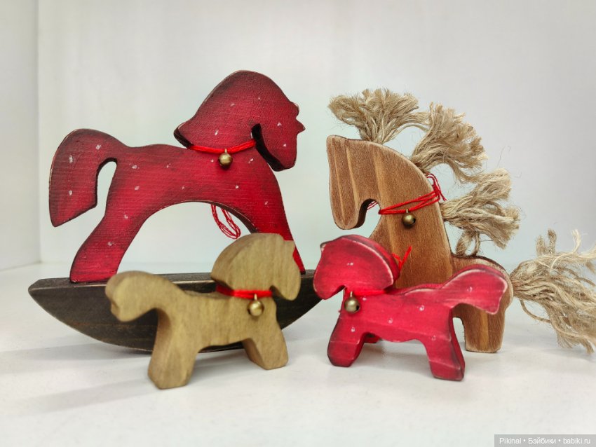 Лошадки деревянные) — Аксессуары для кукольных фотосессий