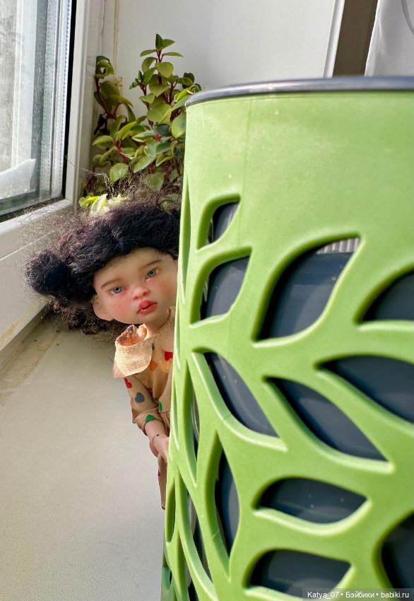 Уникальная Йоко с огромным гардеробом (фото 5)