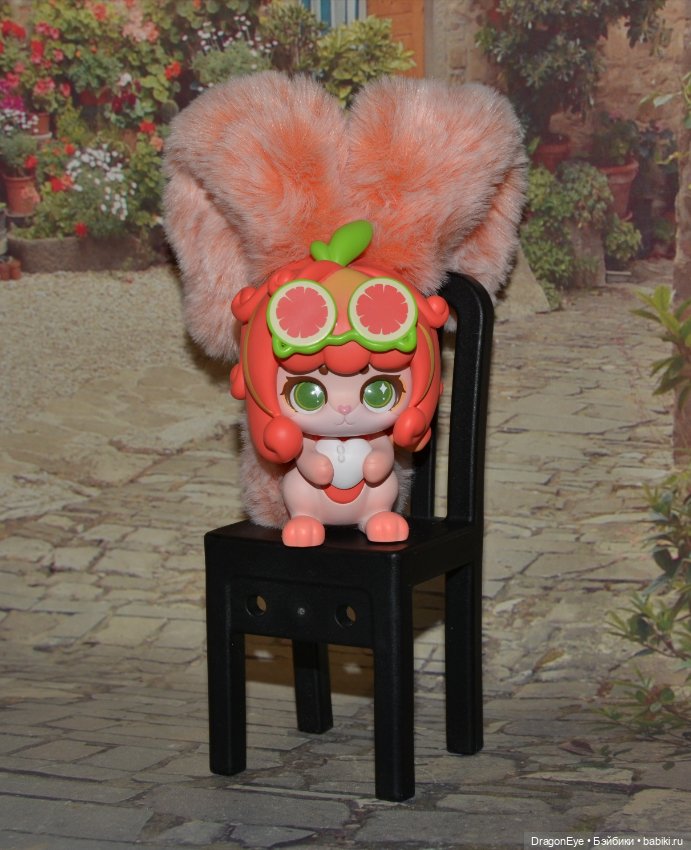 Зайчик Cup rabbits из серии Fruit Milk №1 (фото 5)