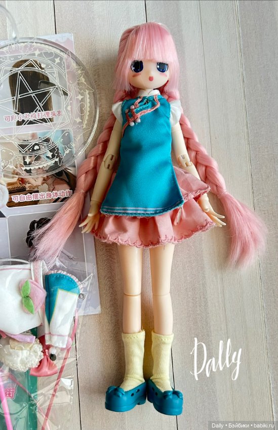 Кукла 1/6 с розовыми волосами (фото 2)