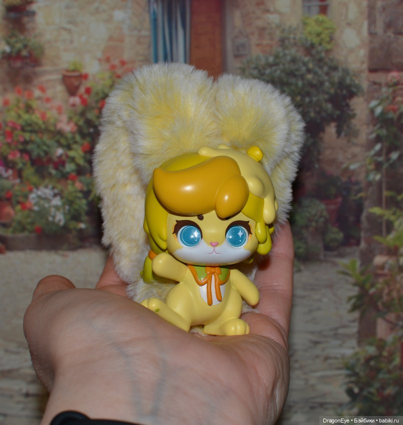 Зайчик Cup rabbits из серии Fruit Milk №5 (фото 6)