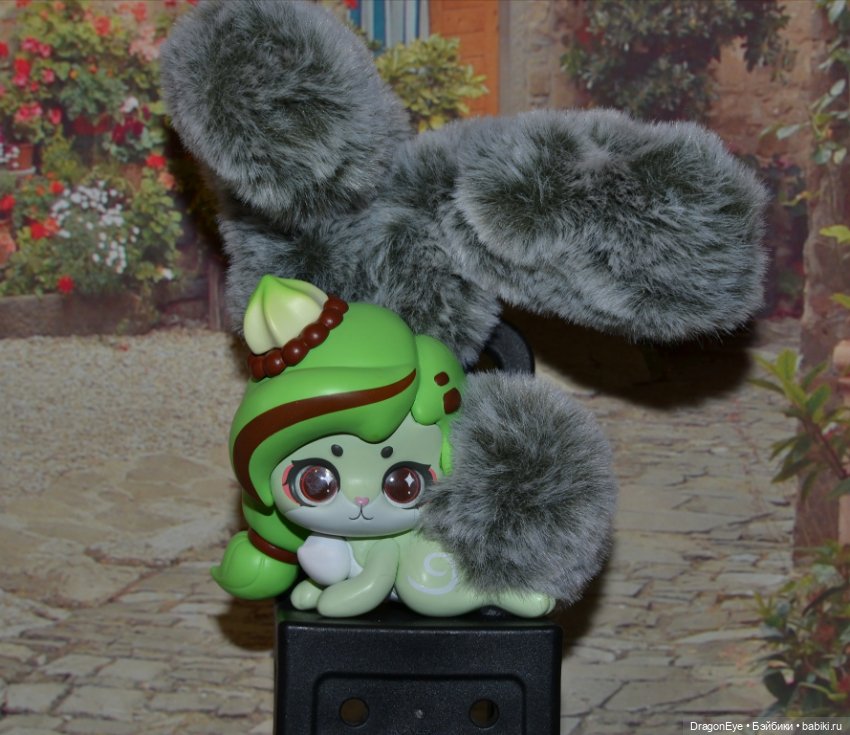 Зайчик Cup rabbits из серии Fruit Milk №4 (фото 3)