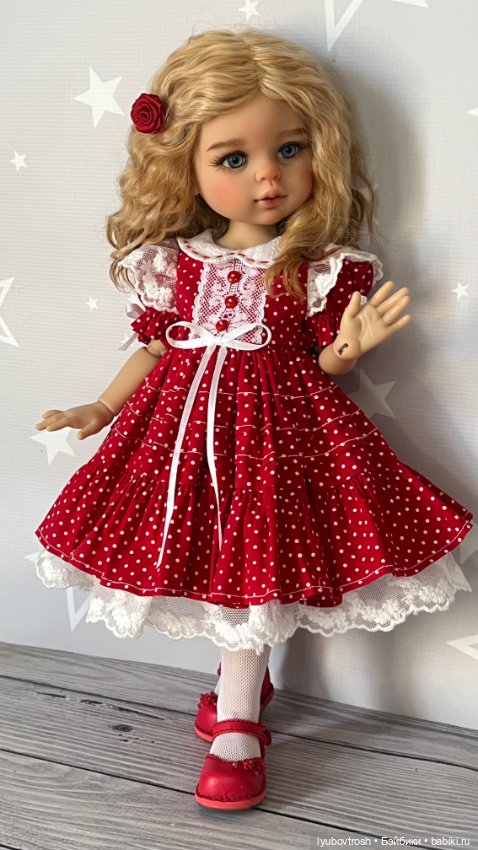 Платье красное в горошек с пышным подъюбником для Паола Рейна и аналогичных кукол (фото 4)
