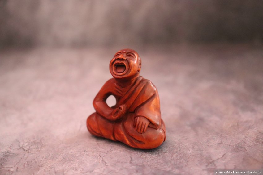 Нэцкэ "Чихающий" Самшит, резьба. Подписана автором (фото 3)